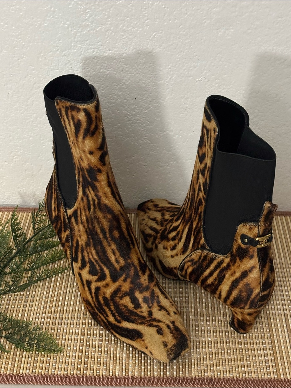 Sam Edelman Woman MARGO Real Fur Dyed Cow Hair Ankle Boot Size: 7.5M